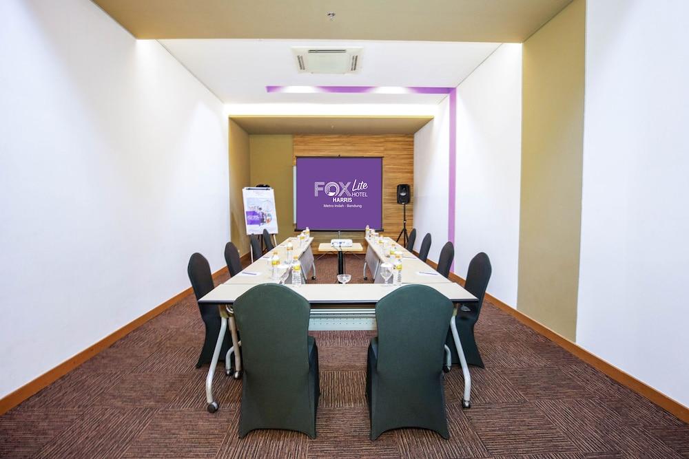 Fox Lite Hotel Metro Indah - Μπαντούνγκ Εξωτερικό φωτογραφία