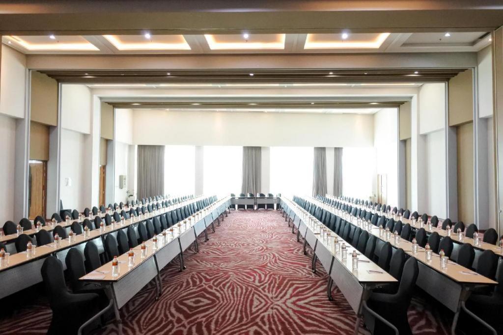Fox Lite Hotel Metro Indah - Μπαντούνγκ Εξωτερικό φωτογραφία