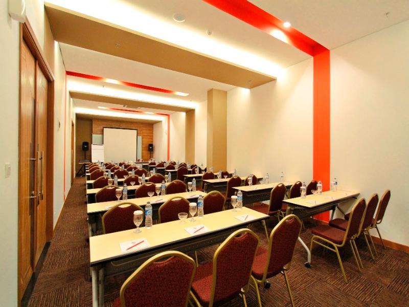 Fox Lite Hotel Metro Indah - Μπαντούνγκ Εξωτερικό φωτογραφία