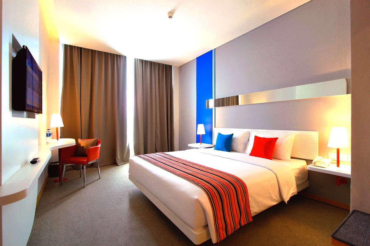 Fox Lite Hotel Metro Indah - Μπαντούνγκ Εξωτερικό φωτογραφία