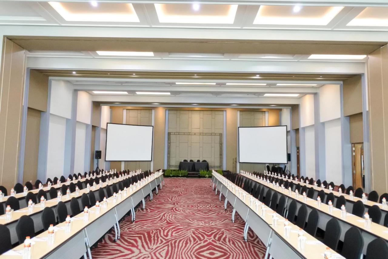 Fox Lite Hotel Metro Indah - Μπαντούνγκ Εξωτερικό φωτογραφία