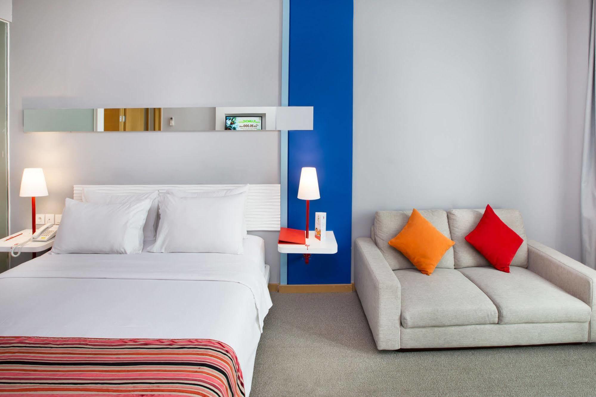 Fox Lite Hotel Metro Indah - Μπαντούνγκ Εξωτερικό φωτογραφία